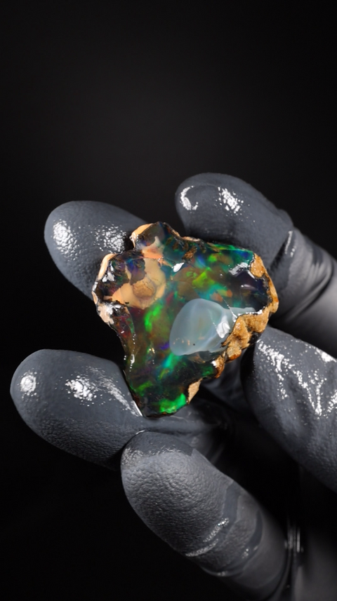 9.91g Rough Specimen