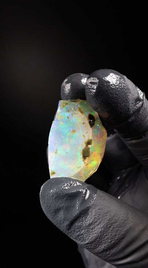 8.90g Rough Specimen