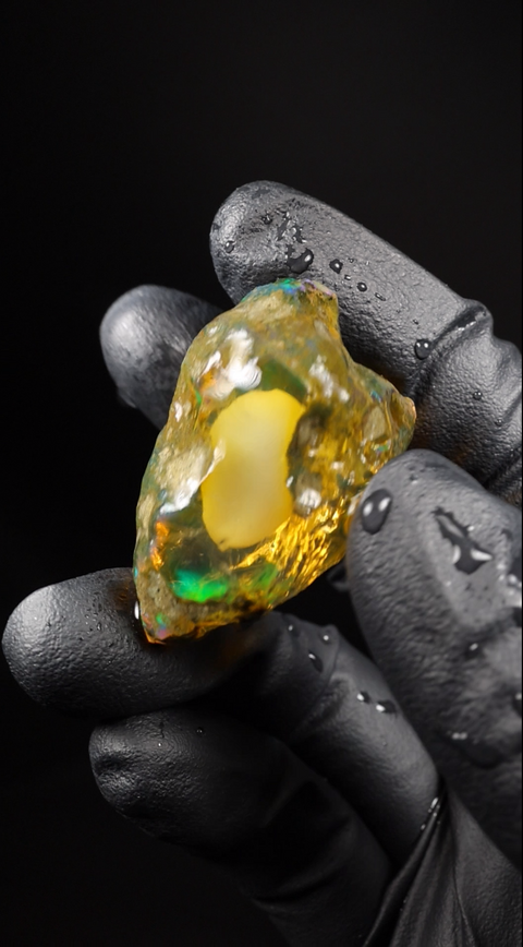 16.23g Rough Specimen