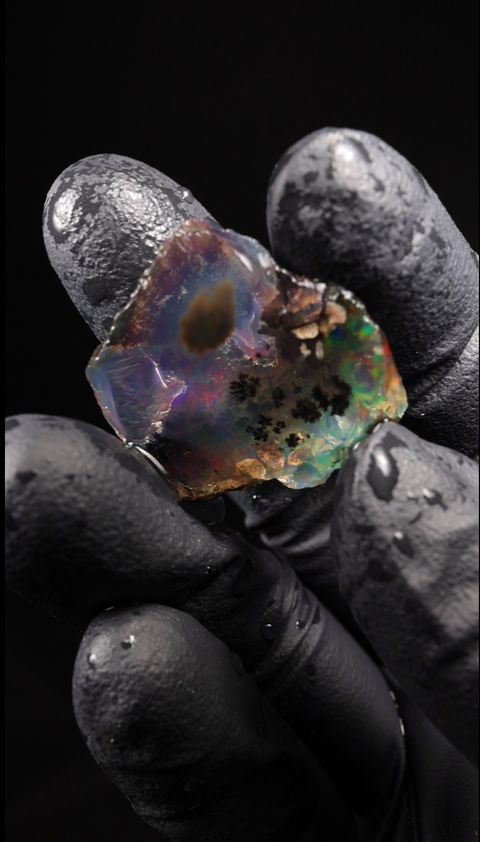 6.10g Rough Specimen