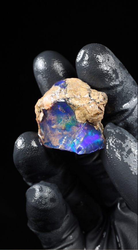 8.20g Rough Specimen