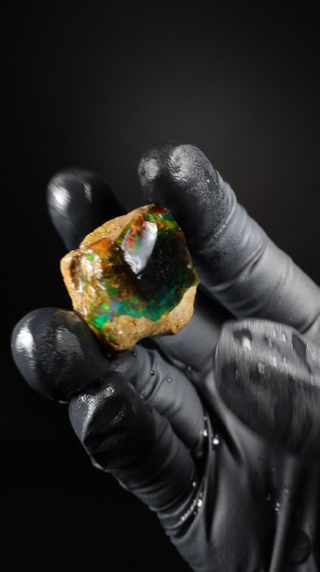 8.32g Rough Specimen