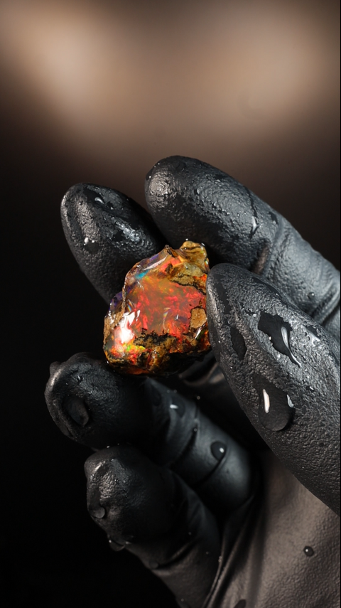 5.87g Rough Specimen