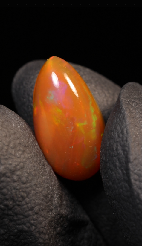 3.70ct Teardrop Cabochon