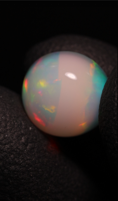 3.65ct Round Cabochon