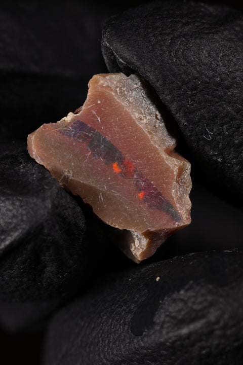 0.96g Rough Single