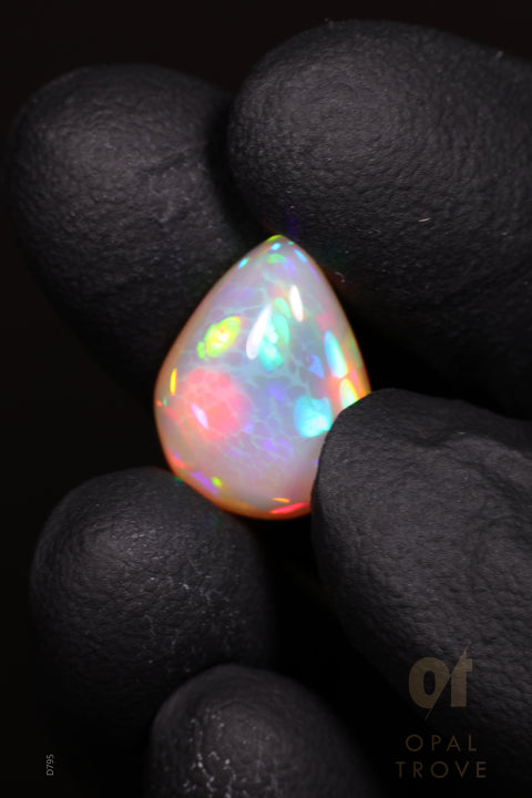 7.70ct Natural Ethiopian Teardrop Cabochon