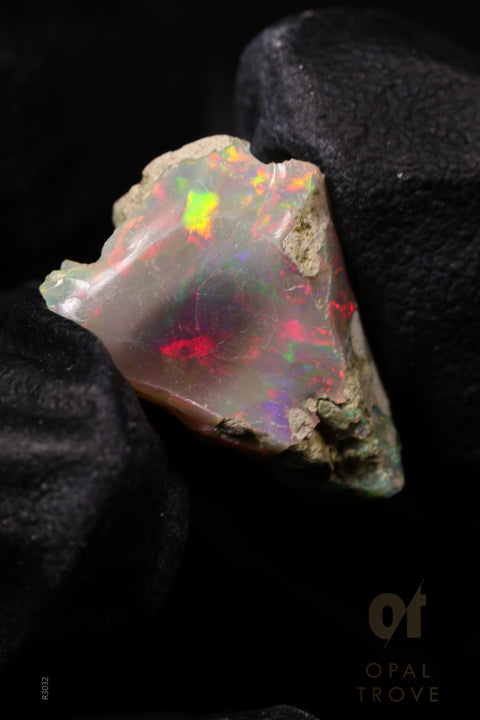 0.84g Rough Ethiopian Jewelry Grade Welo Opal