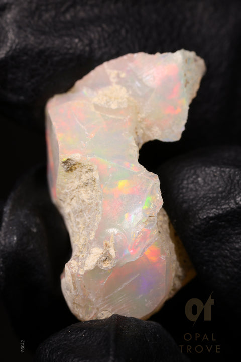 3.14g Rough Ethiopian Jewelry Grade Welo Opal
