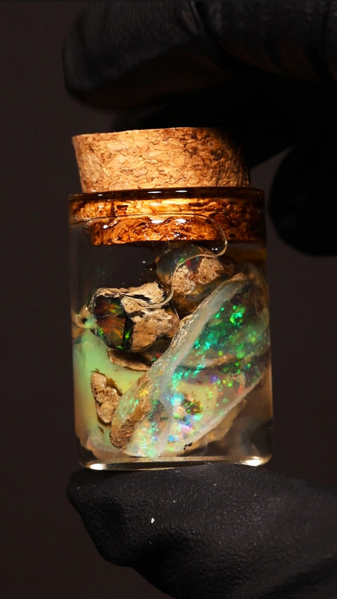 5.00g Chalk Opal Jar