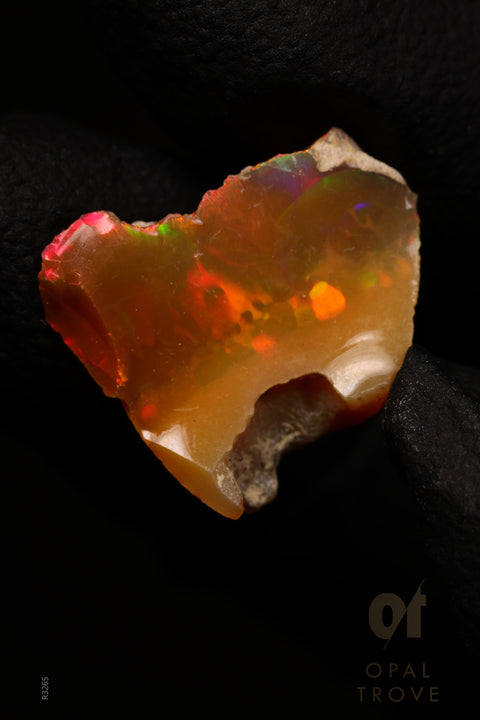 1.07g Rough Ethiopian Jewelry Grade Welo Opal