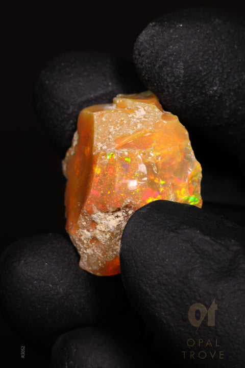4.08 Rough Ethiopian Jewelry Grade Welo Opal