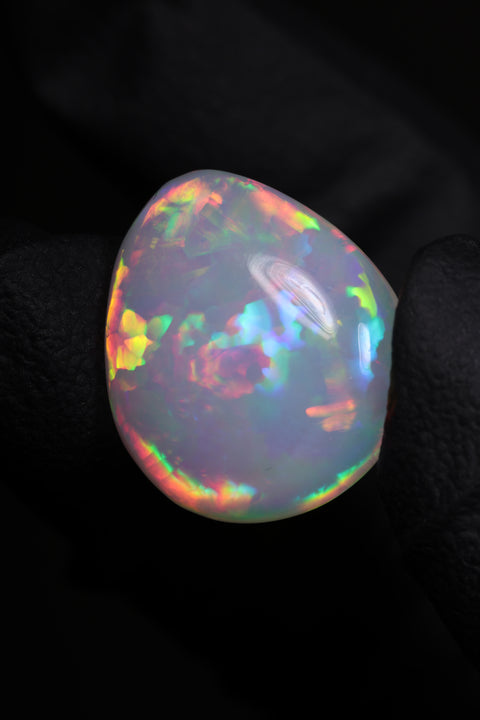 9.40ct Teardrop Cabochon