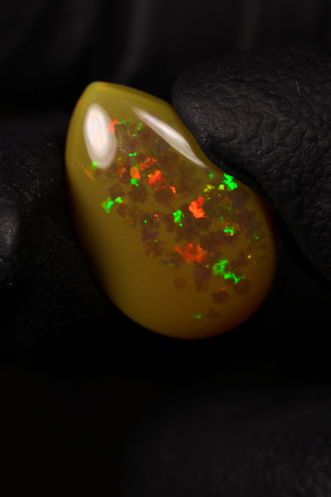 4.65ct Teardrop Cabochon