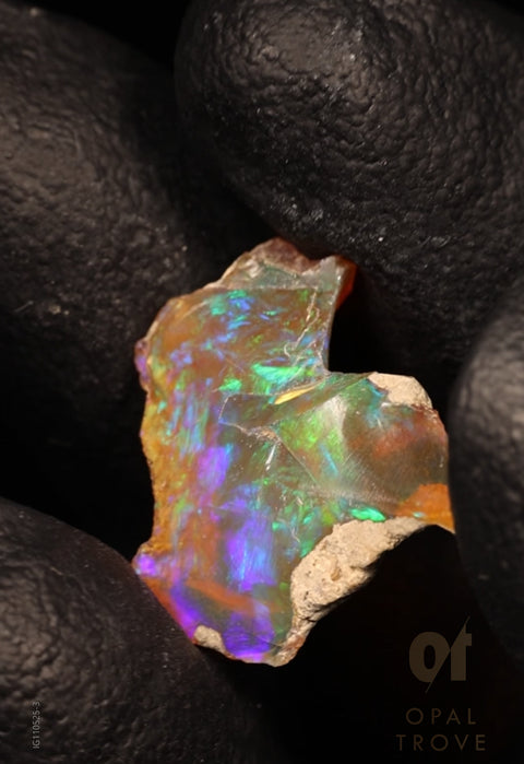 0.83g Rough Single