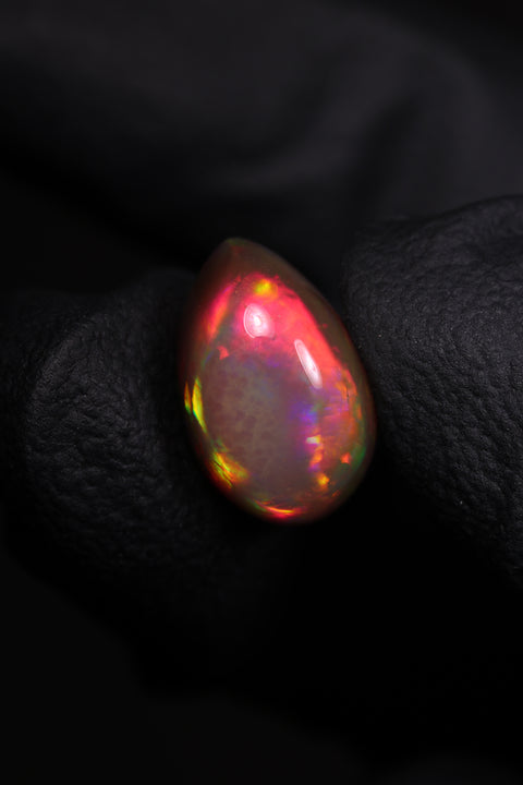 3.75ct Teardrop Cabochon