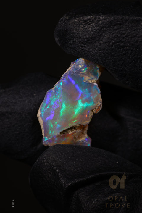 1.36g Rough Ethiopian Jewelry Grade Welo Opal