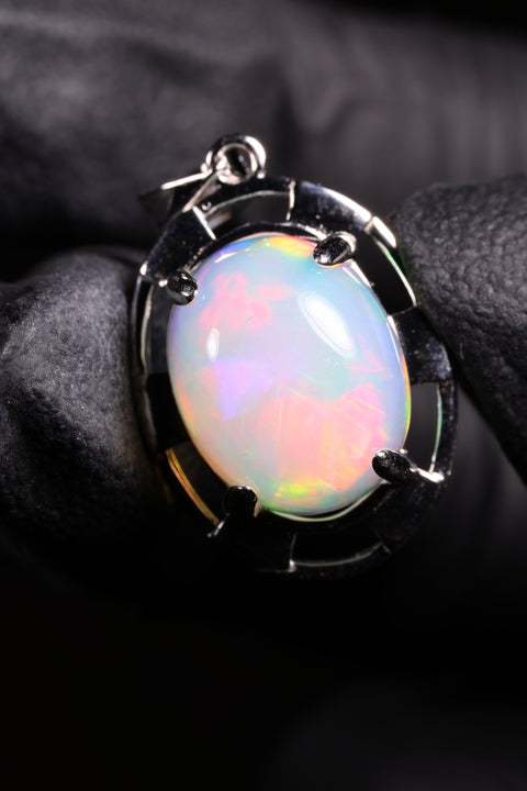 3.15ct Oblong Cabochon Pendant