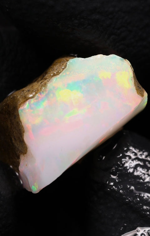 2.68g Chalk Opal