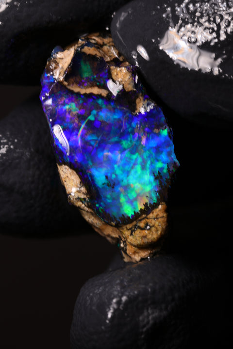 3.08g Rough Specimen