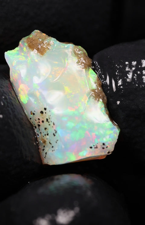 0.97g Chalk Opal