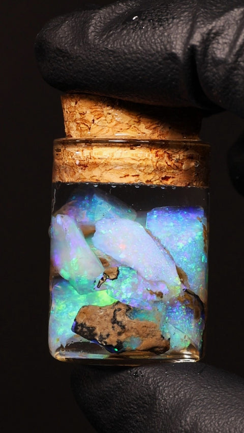 5.00g Chalk Opal Jar