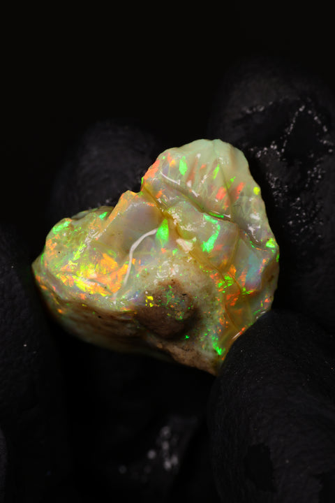 2.81g Chalk Opal