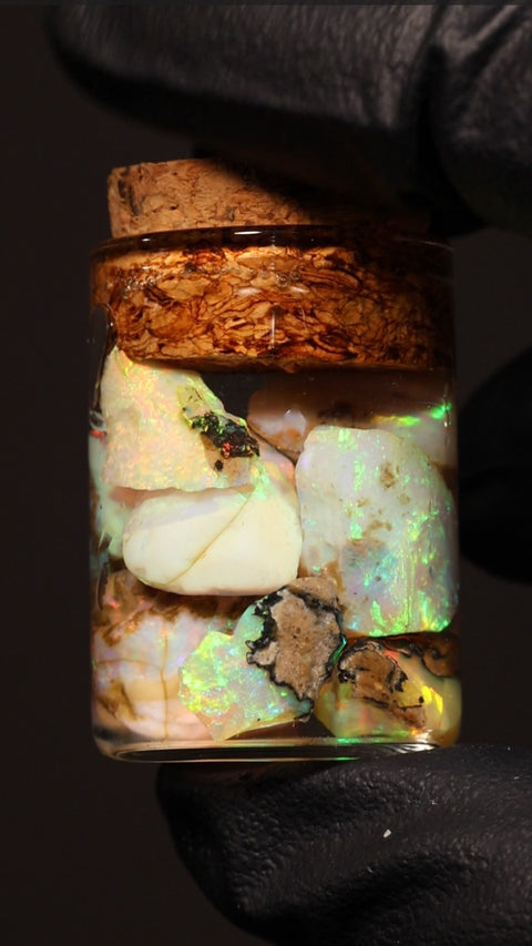 5.00g Chalk Opal Jar