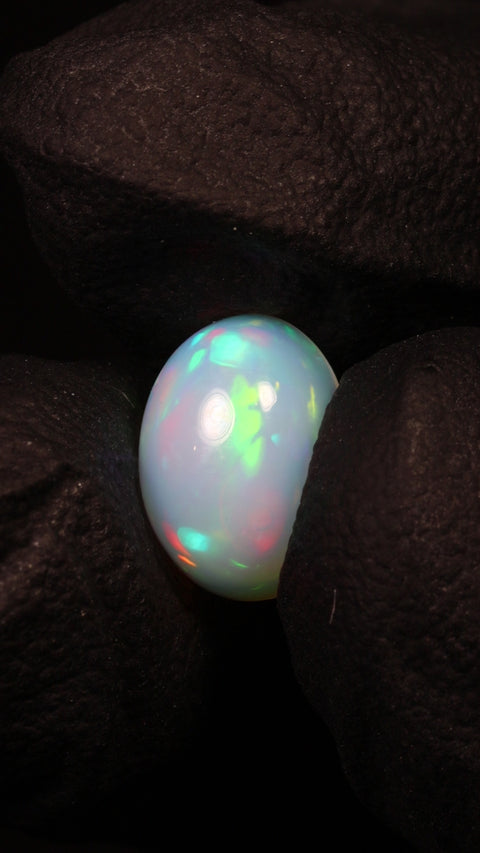 2.87ct Oval Cabochon