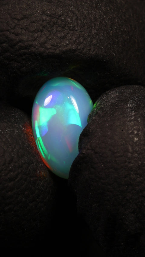 1.74ct Oval Cabochon