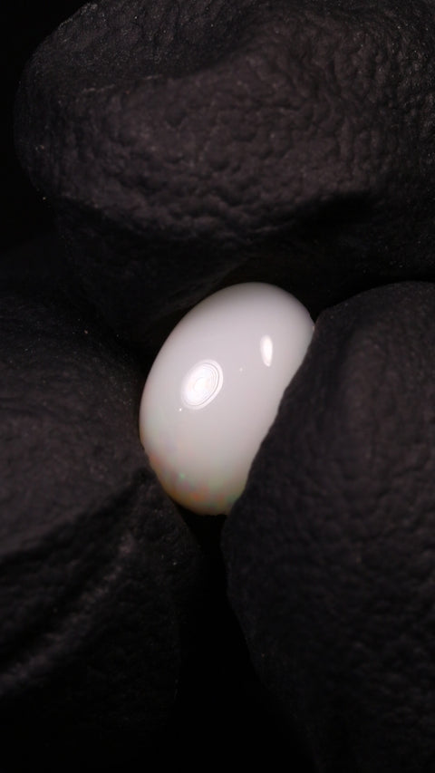 0.98ct Oval Cabochon