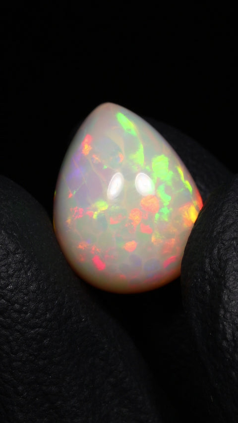 8.00ct Teardrop Cabochon