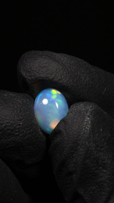 1.71ct Oval Cabochon