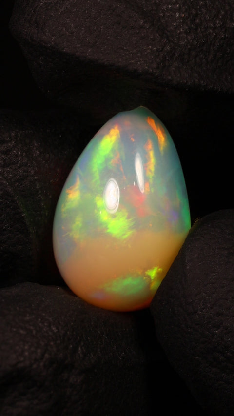 7.98ct Teardrop Cabochon