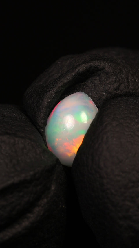 0.75ct Teardrop Cabochon