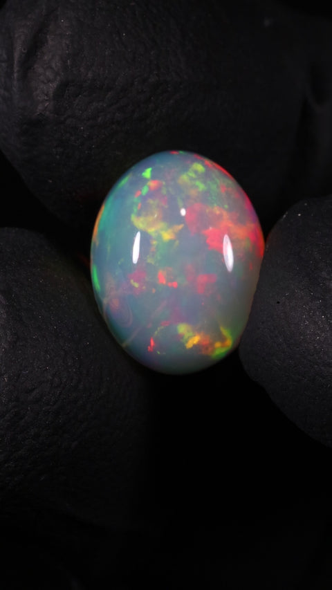 5.55ct Round Cabochon