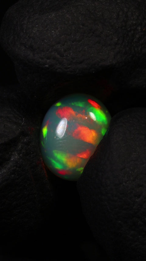 1.55ct Round Cabochon