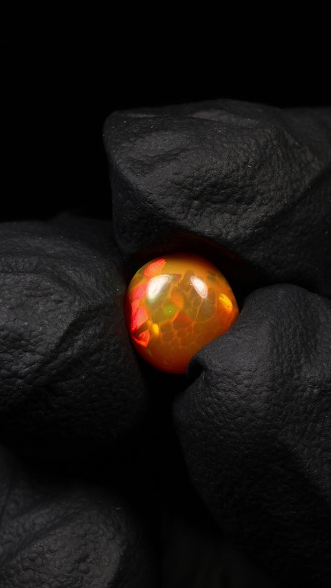 1.47ct Round Cabochon