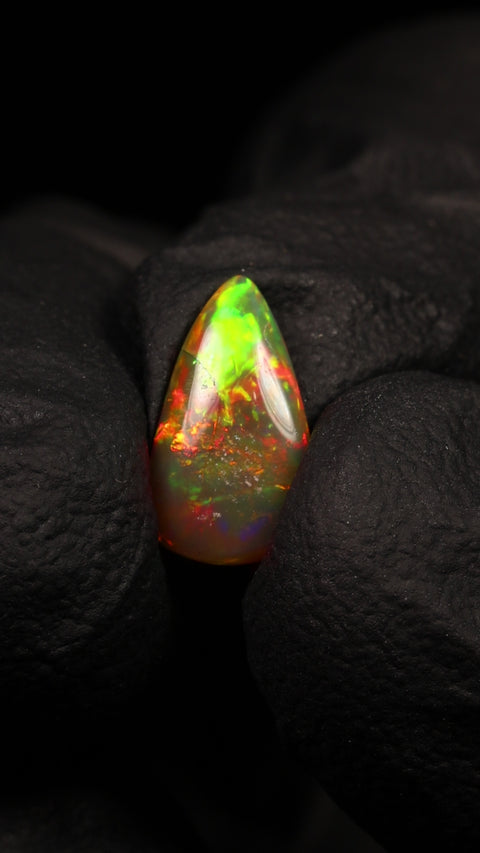 1.36ct Teardrop Cabochon