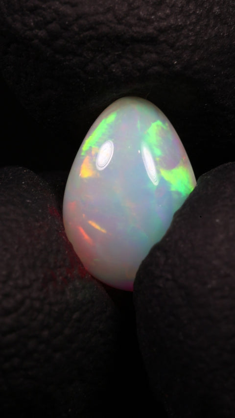 2.65ct Teardrop Cabochon