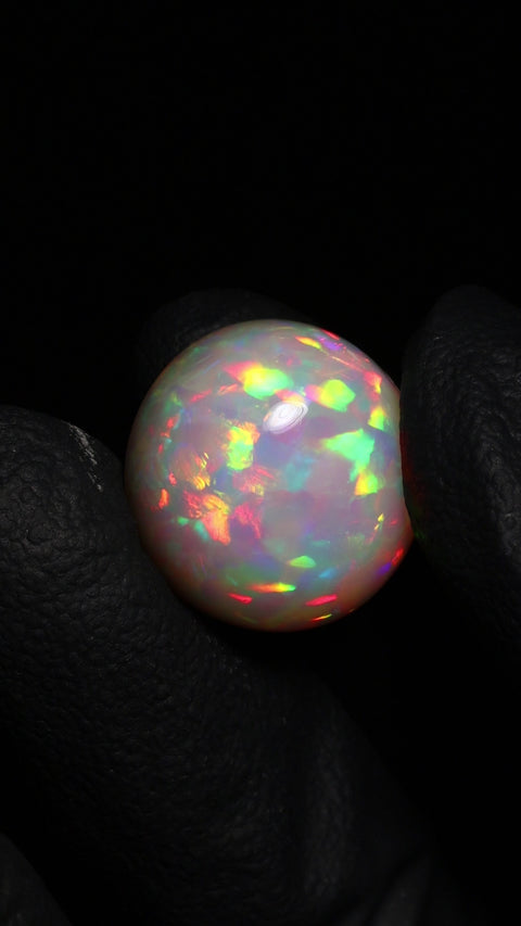 13.00ct Round Cabochon