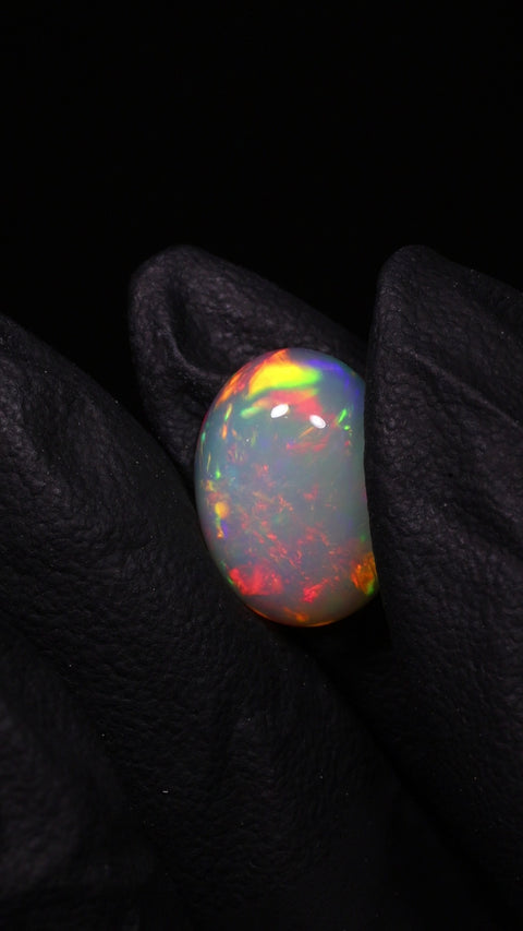 4.40ct Oblong Cabochon