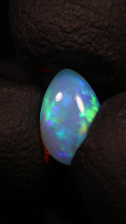 1.73ct Teardrop Cabochon