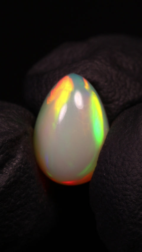 2.65ct Teardrop Cabochon