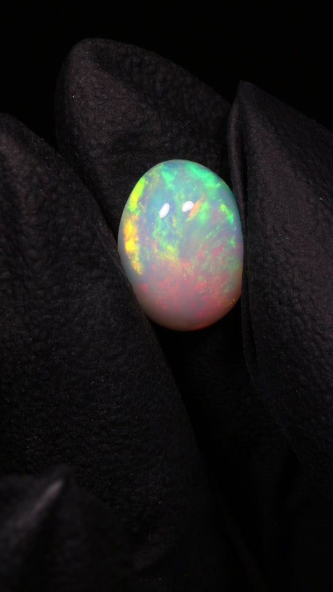 2.78ct Oval Cabochon