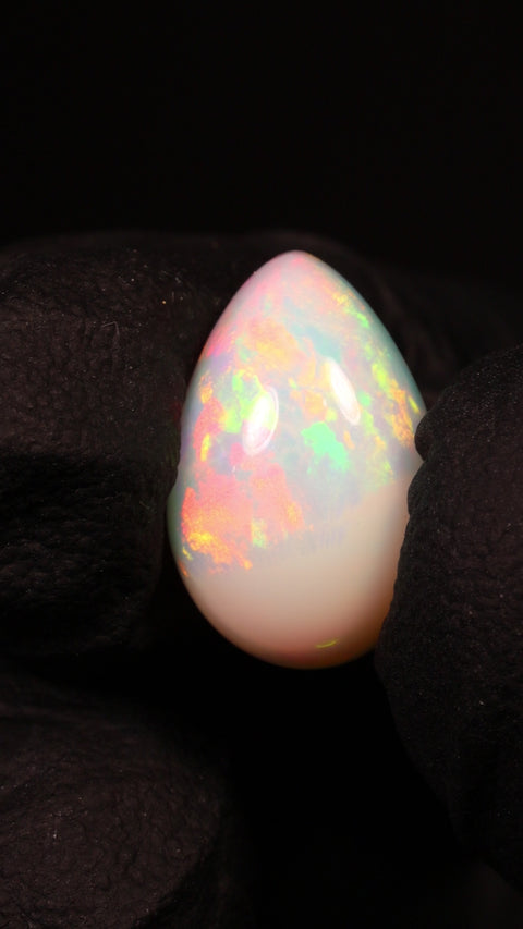 4.86ct Teardrop Cabochon