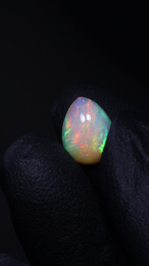 1.50ct Teardrop Cabochon