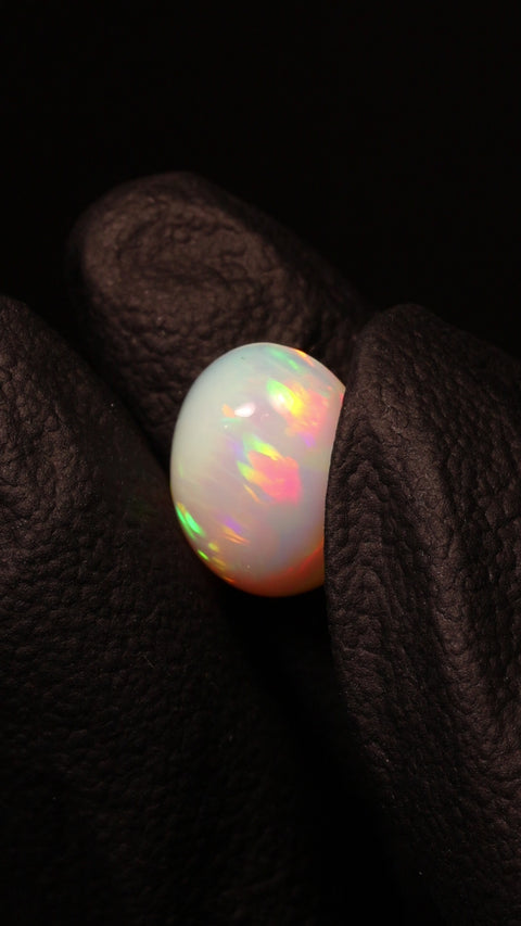 2.80ct Oval Cabochon