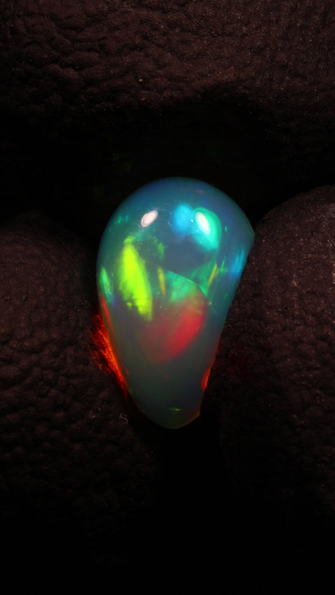 1.90ct Teardrop Cabochon