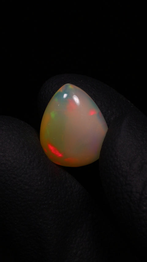 4.50ct Teardrop Cabochon